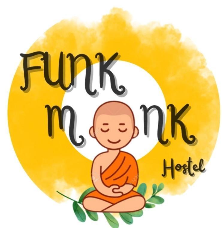 Funk Monk Villa Hostel Pondicherry オーロヴィル エクステリア 写真